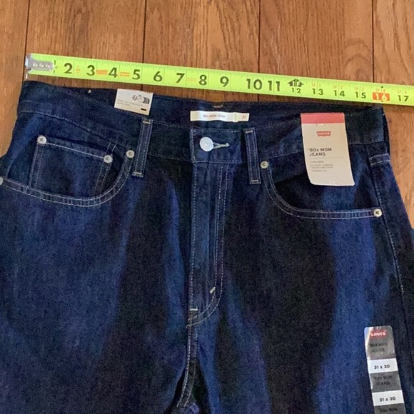 Levi’s 80s mom jeans, dark wash denim, ❗️NEW❗️ women’s size 31 - Picture 7 of 16